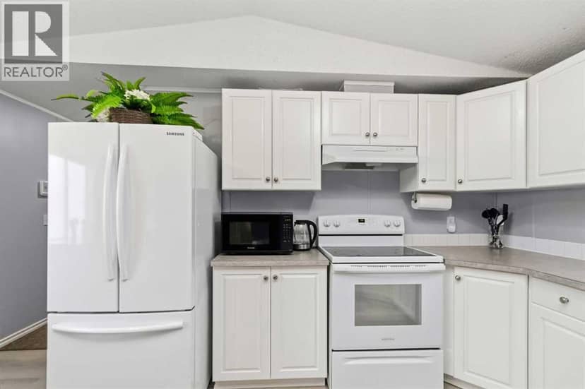 108 Gregoire Crescent — photo 13 of 29