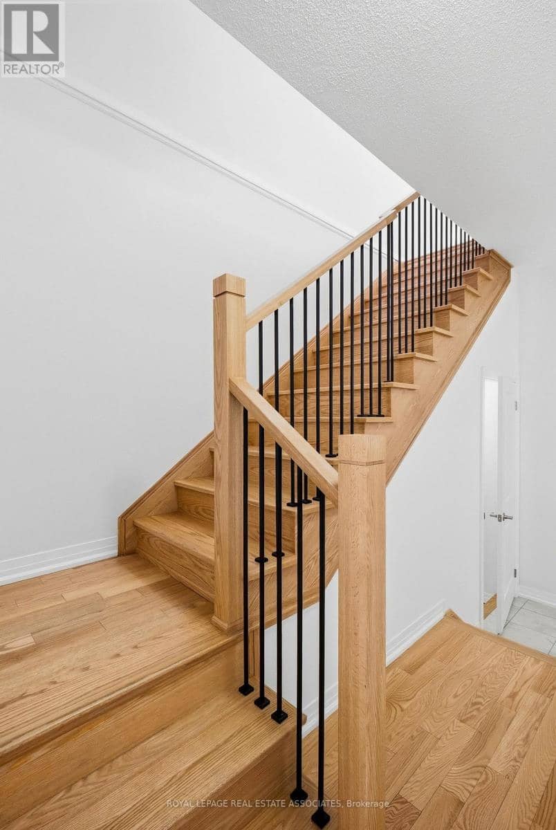 16 Bonnington Drive, Brampton, photo 6