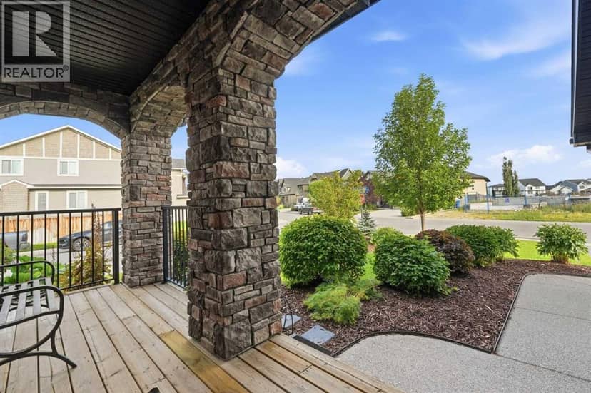 309 Rainbow Falls Way, Chestermere, photo 3