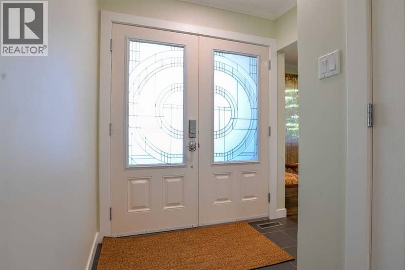 361 Capri Avenue NW, Calgary, photo 5