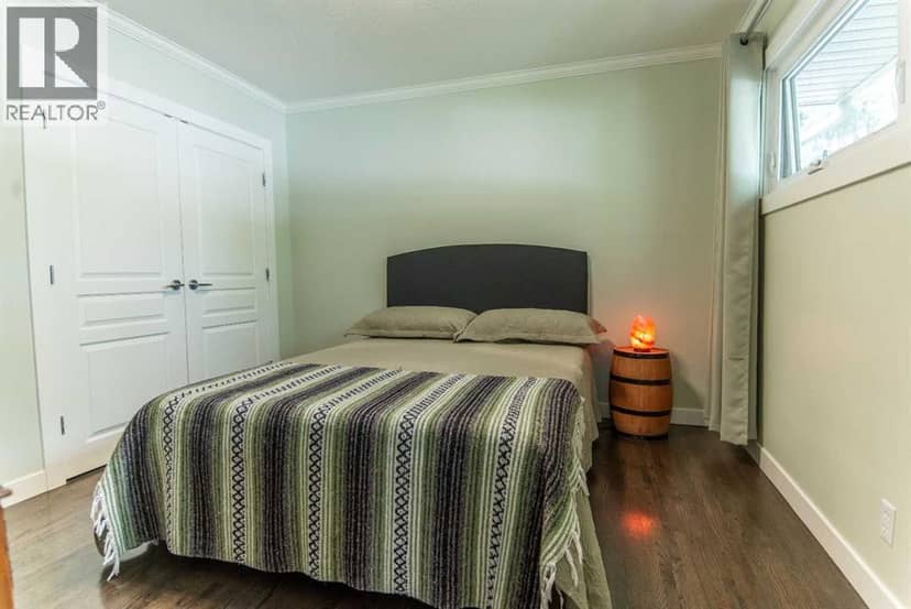 361 Capri Avenue NW — photo 26 of 40