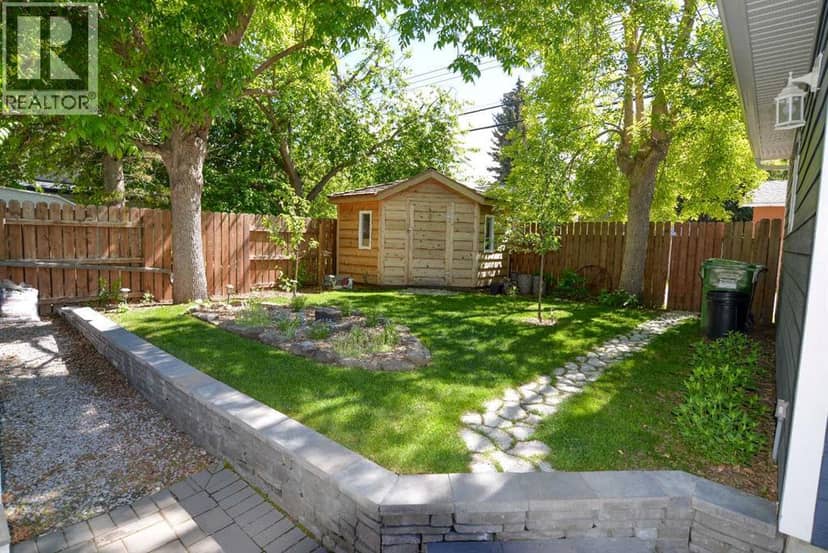 361 Capri Avenue NW — photo 22 of 40