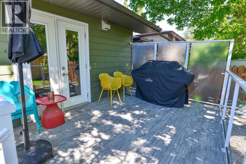 361 Capri Avenue NW — photo 18 of 40