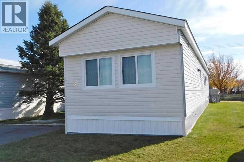 #8, 5853 4 Street W, Claresholm, photo 2