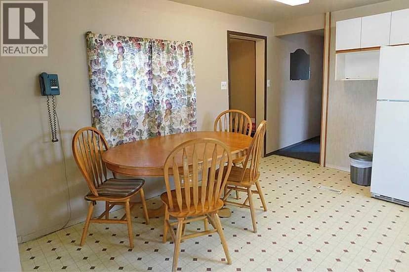 #8, 5853 4 Street W, Claresholm, photo 5