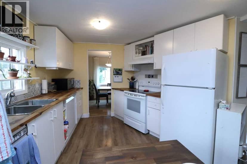 353 Big Springs Drive SE — photo 10 of 40