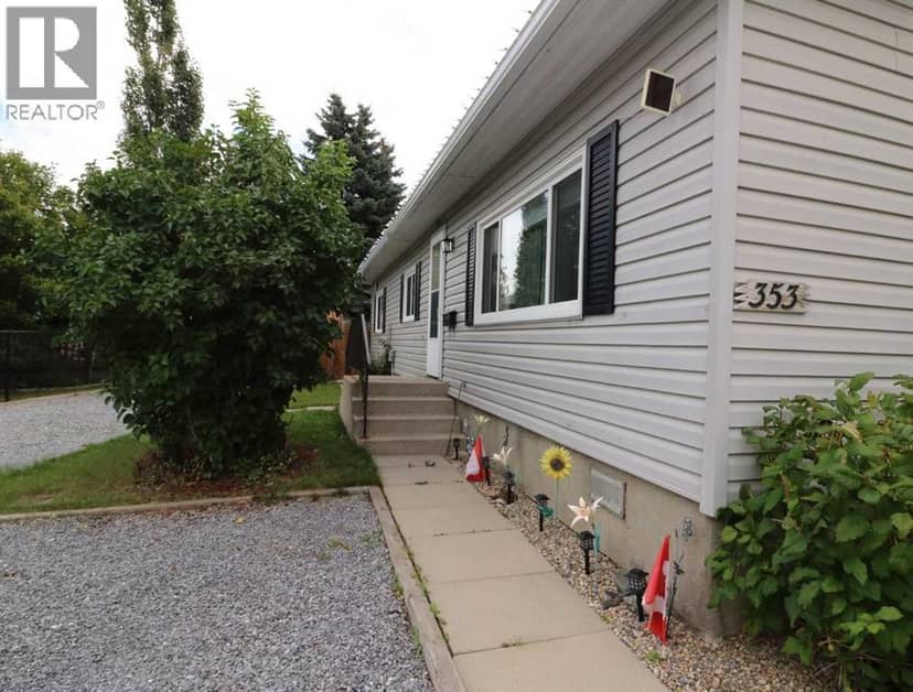 353 Big Springs Drive SE, Airdrie, photo 2