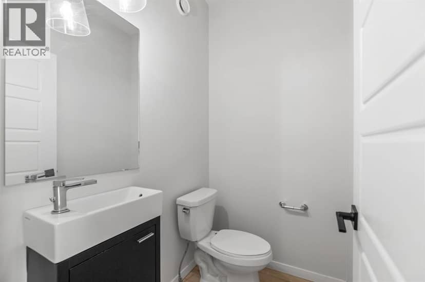 20 Corner Glen Avenue NE — photo 11 of 29