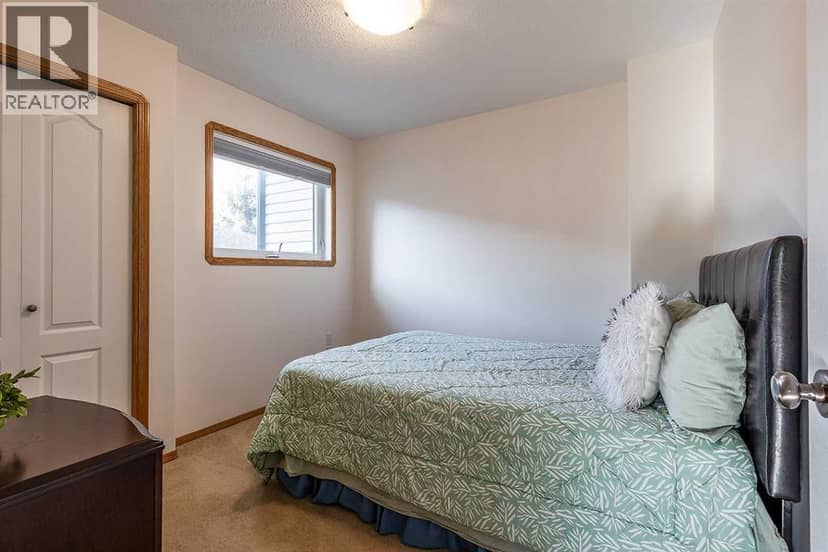 403 Sierra Boulevard SW — photo 21 of 40