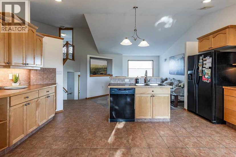 403 Sierra Boulevard SW — photo 13 of 40