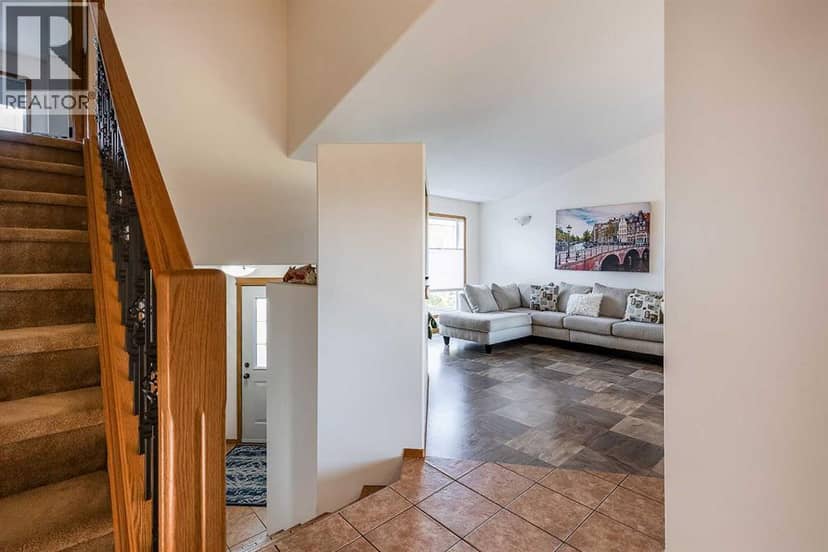 403 Sierra Boulevard SW, Medicine Hat, photo 5