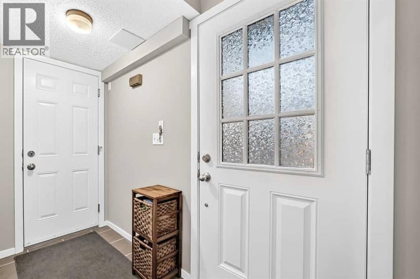 1701, 125 Panatella Way NW, Calgary, photo 5