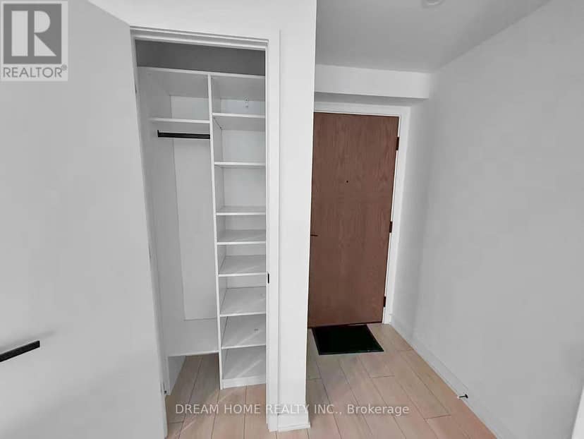 1413 - 55 Charles Street E — photo 11 of 40