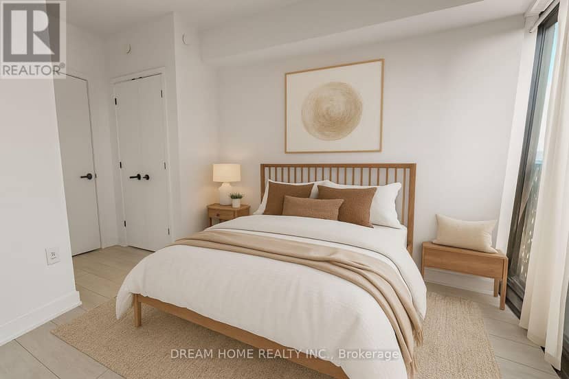 1413 - 55 Charles Street E — photo 16 of 40