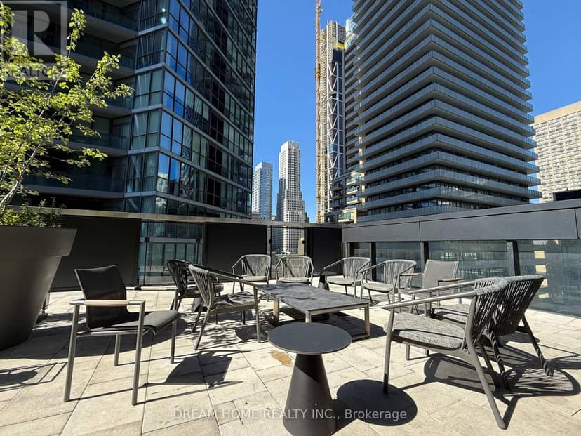 1413 - 55 Charles Street E — photo 30 of 40