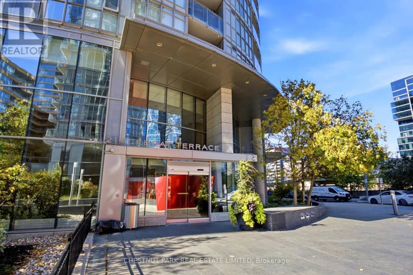 727 - 21 Iceboat Terrace, Toronto, photo 3
