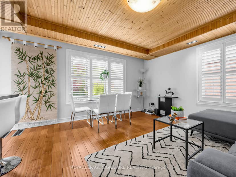 67 Ellington Drive, Toronto, photo 4