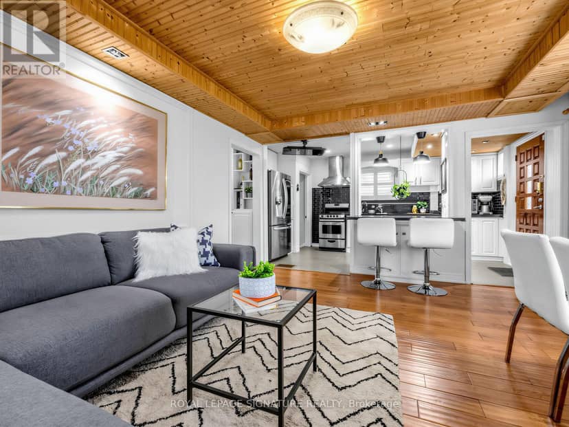 67 Ellington Drive, Toronto, photo 7