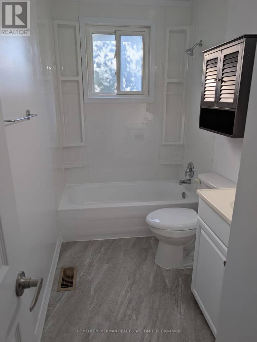 202 Durham Street — photo 12 of 28