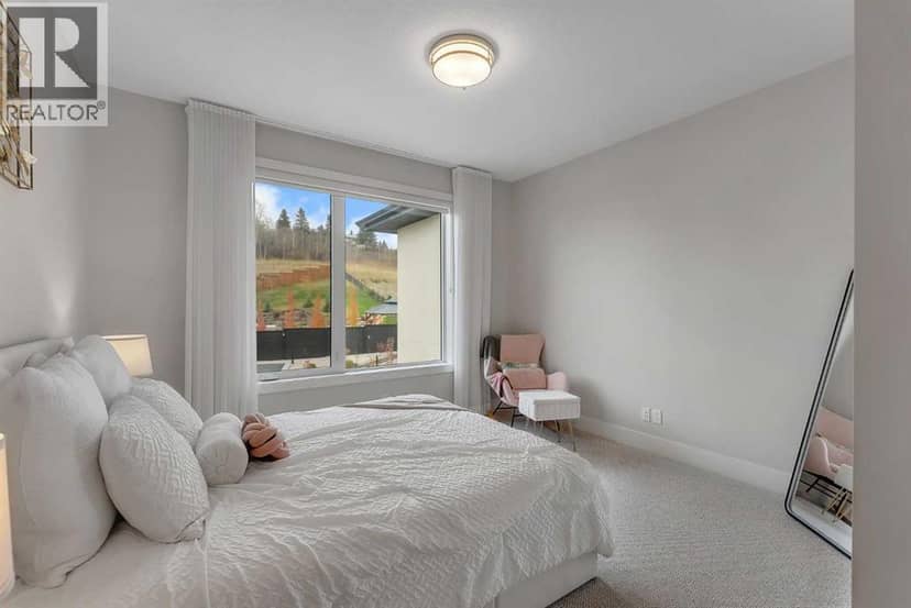 148 Crestridge Terrace SW — photo 35 of 40