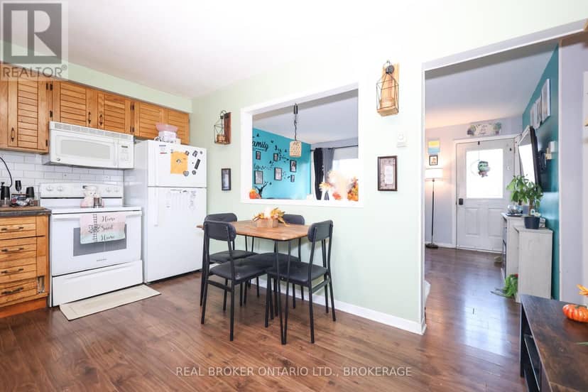 406 Dominion Street S — photo 11 of 35