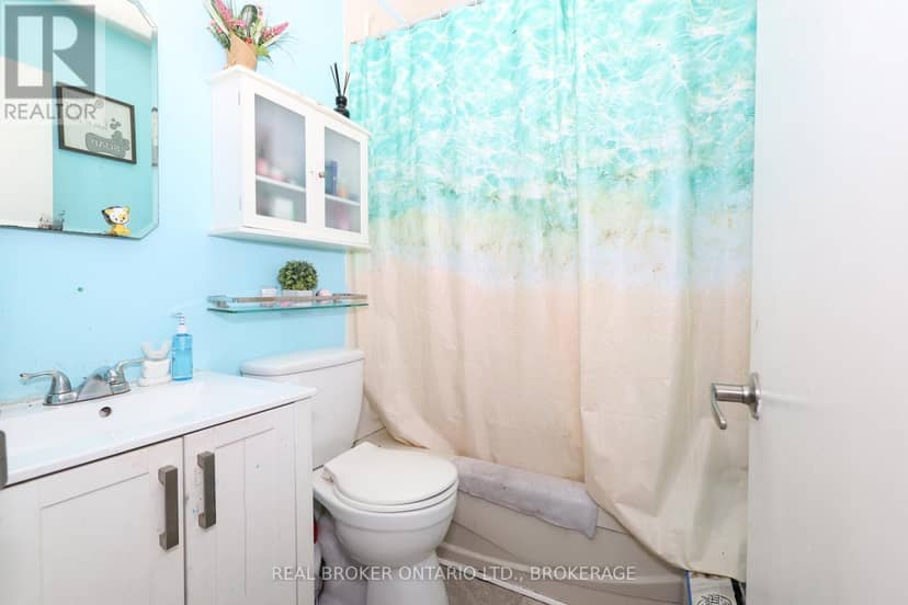 406 Dominion Street S — photo 14 of 35