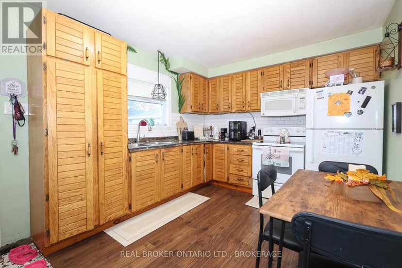 406 Dominion Street S — photo 9 of 35
