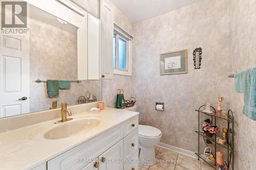 22 Oldham Crescent — photo 24 of 40