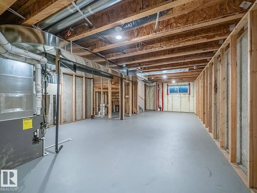 2211 16 AV NW — photo 36 of 40