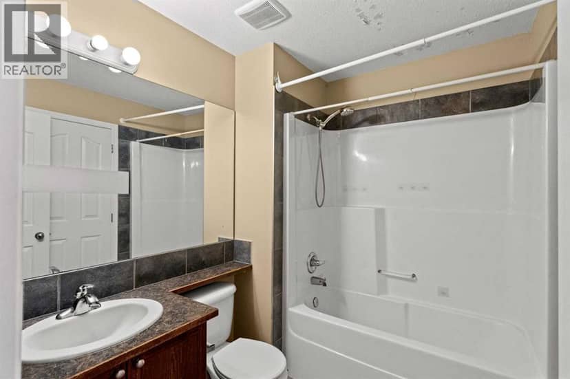 904, 703 Luxstone Square SW — photo 16 of 27