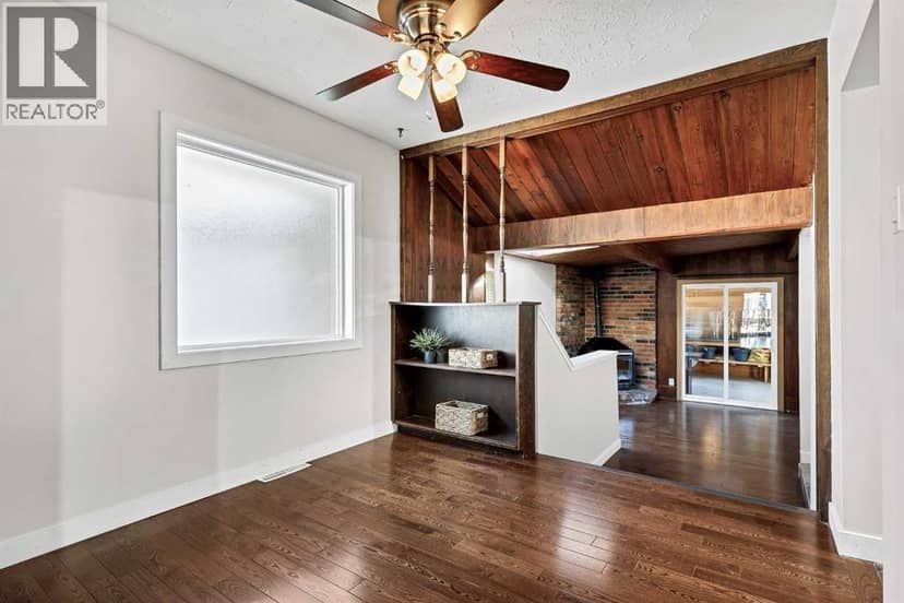 3216 15 Street NW — photo 14 of 40