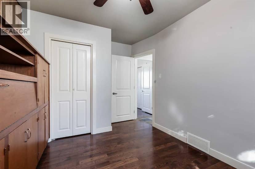 3216 15 Street NW — photo 26 of 40