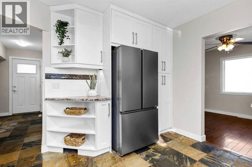 3216 15 Street NW — photo 12 of 40