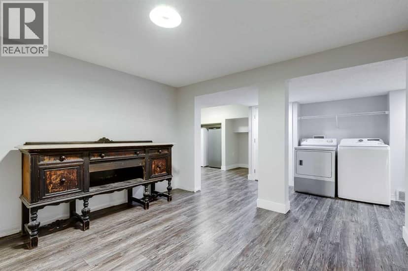 3216 15 Street NW — photo 33 of 40