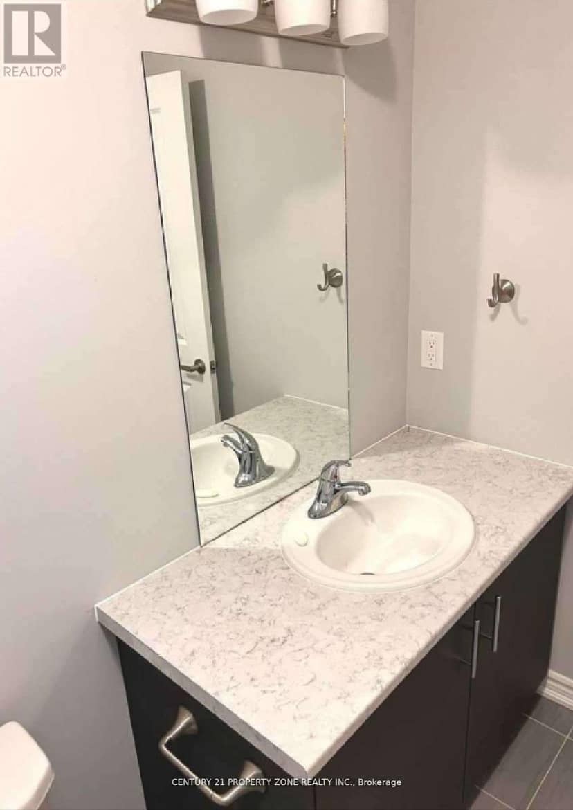 298 Louise Street — photo 17 of 23