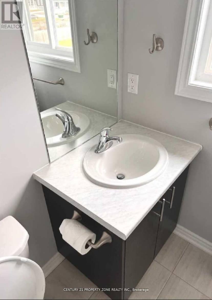 298 Louise Street — photo 18 of 23
