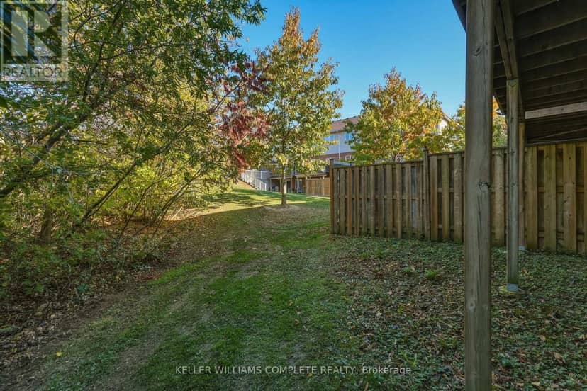 116 - 20 McConkey Crescent — photo 30 of 32