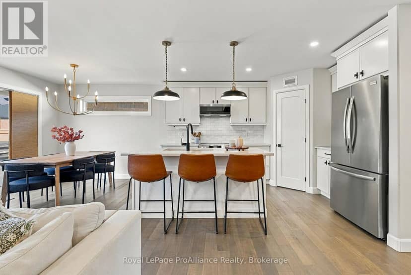 14 Horton Court — photo 11 of 40