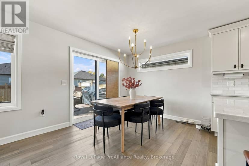 14 Horton Court — photo 15 of 40