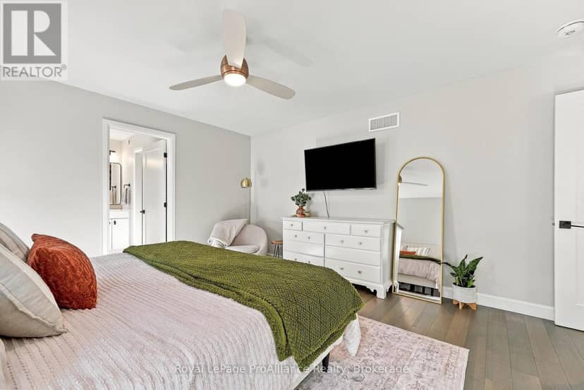 14 Horton Court — photo 21 of 40
