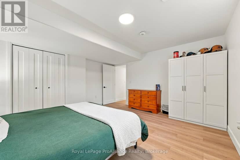 14 Horton Court — photo 34 of 40