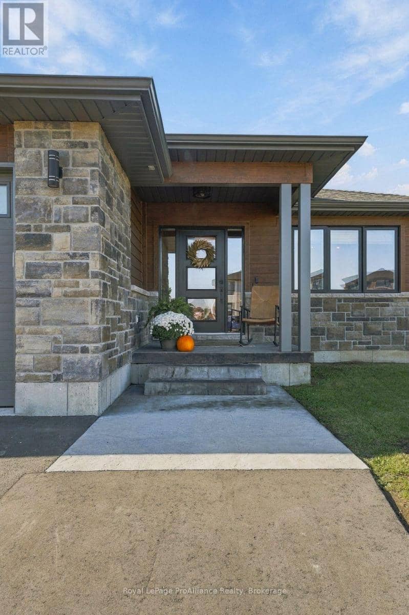 14 Horton Court, Belleville, photo 4