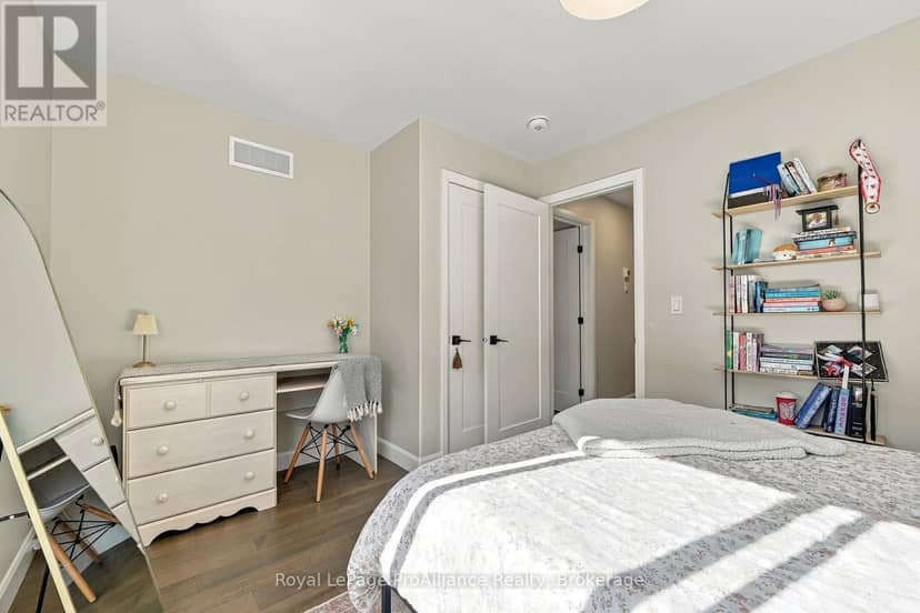 14 Horton Court — photo 26 of 40