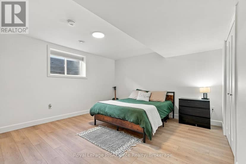 14 Horton Court — photo 33 of 40