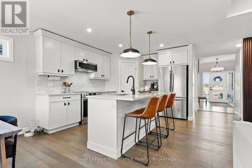 14 Horton Court — photo 9 of 40