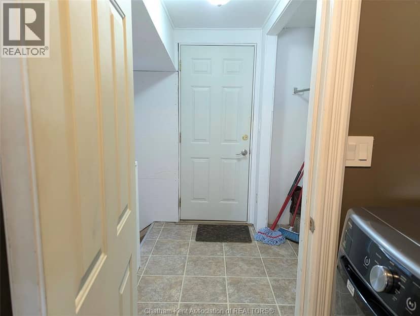 26 Priscilla STREET — photo 17 of 30
