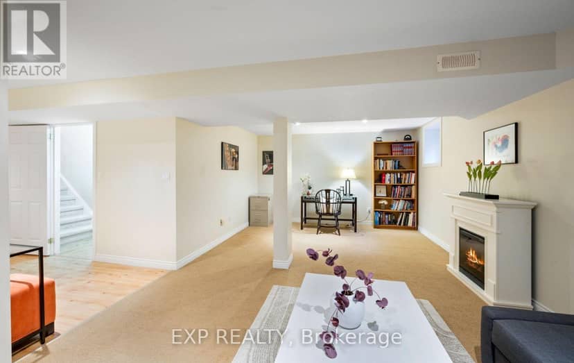 27 - 110 Napier Street W — photo 38 of 40