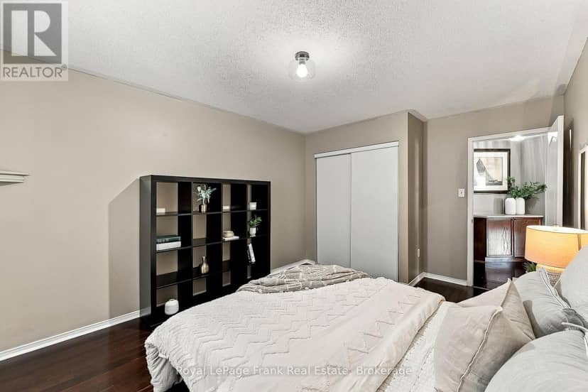 92 Warwick Avenue — photo 31 of 40