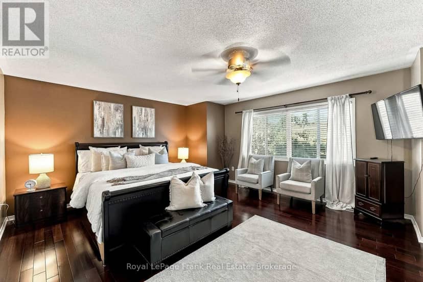 92 Warwick Avenue — photo 32 of 40