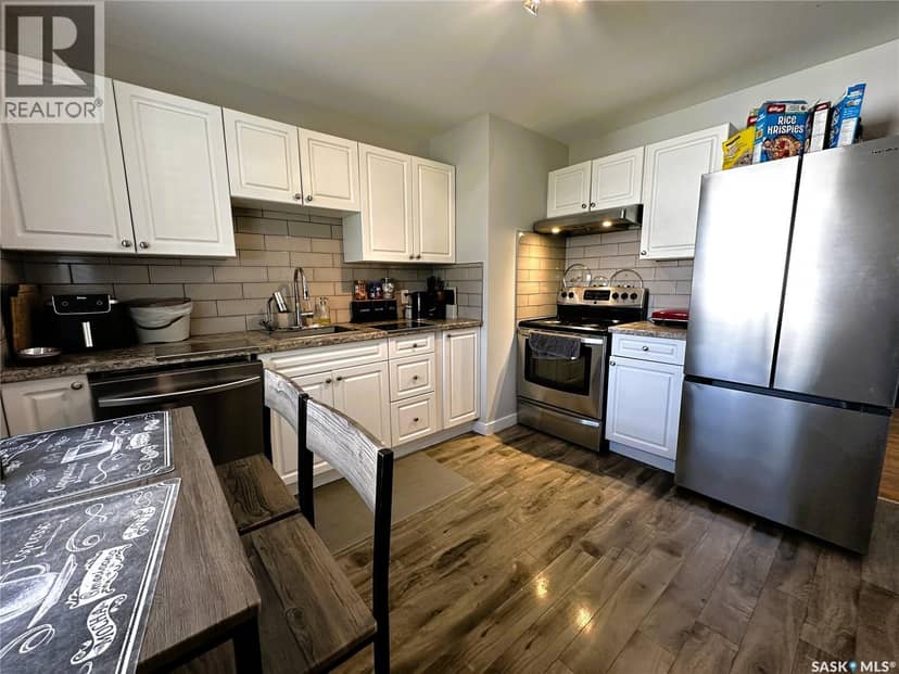 3818 Normandy AVENUE — photo 11 of 40